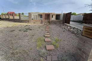 1838 W Calle Del Arroyito, Tucson, AZ 85713 - Photo 2