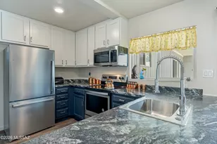 1348 W Placita Oro, Tucson, AZ 85745 - Photo 10