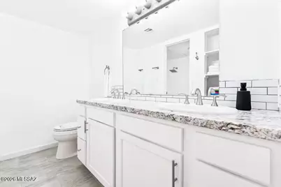 1620 N Wilmot Road #UNIT F227, Tucson, AZ 85712 - Photo 10