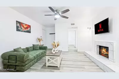 1620 N Wilmot Road #UNIT F227, Tucson, AZ 85712 - Photo 14