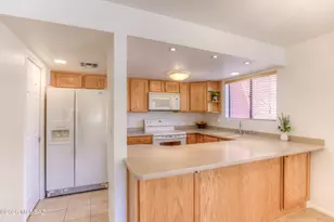 5051 N Sabino Canyon Rd, Tucson, AZ 85750 - Photo 10