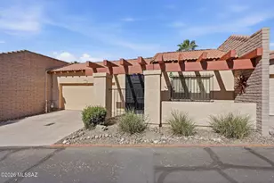 5779 N Camino De La Noche, Tucson, AZ 85718 - Photo 2