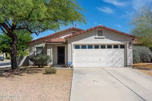 12886 N Desert Olive Dr, Oro Valley, AZ 85755 - Photo 2