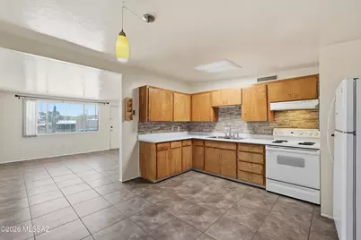 1808 W Caravelle Road, Tucson, AZ 85713 - Photo 12
