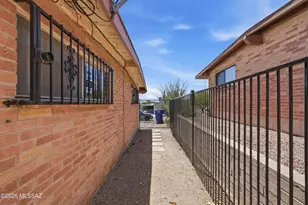 1808 W Caravelle Rd, Tucson, AZ 85713 - Photo 38