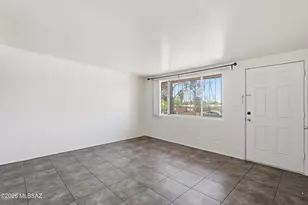 1808 W Caravelle Rd, Tucson, AZ 85713 - Photo 4