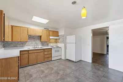 1808 W Caravelle Road, Tucson, AZ 85713 - Photo 14