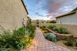 2496 W Music Mountains Dr, Green Valley, AZ 85622 - Photo 16