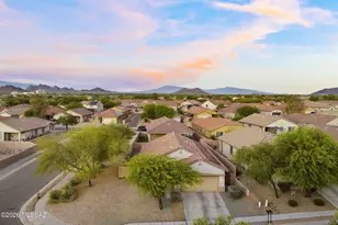 7489 S Mountain Star Dr, Tucson, AZ 85757 - Photo 32