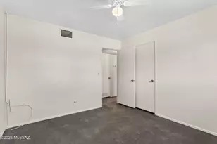 918 E Roger Rd, Tucson, AZ 85719 - Photo 10