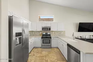 644 S Spanish Steps Dr, Tucson, AZ 85748 - Photo 10