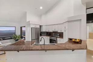 6931 W Sky Canyon Dr, Tucson, AZ 85745 - Photo 14