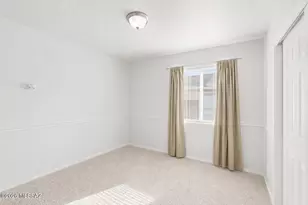 10233 E Desert Mesa Dr, Tucson, AZ 85747 - Photo 14