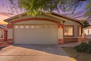 10233 E Desert Mesa Dr, Tucson, AZ 85747 - Photo 1