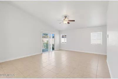 10233 E Desert Mesa Drive, Tucson, AZ 85747 - Photo 4