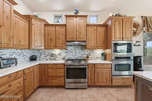 5680 W Triangle X Pl, Tucson, AZ 85713 - Photo 12