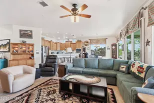 5680 W Triangle X Pl, Tucson, AZ 85713 - Photo 6