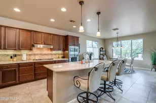 2235 E Thunderchief Dr, Green Valley, AZ 85614 - Photo 14