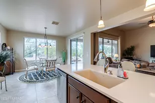 2235 E Thunderchief Dr, Green Valley, AZ 85614 - Photo 20