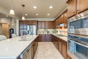 2235 E Thunderchief Dr, Green Valley, AZ 85614 - Photo 16