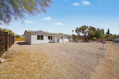 2251 E Spring Street, Tucson, AZ 85719 - Photo 2