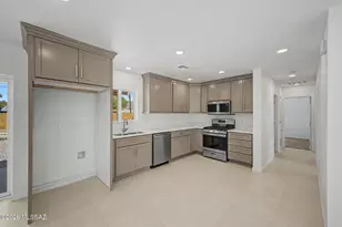 2251 E Spring St, Tucson, AZ 85719 - Photo 8