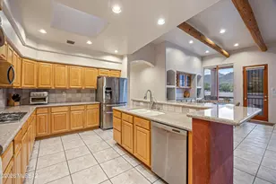10395 E Snyder Creek Pl, Tucson, AZ 85749 - Photo 6
