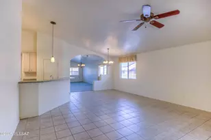 894 N Sugar Maple Pl, Tucson, AZ 85710 - Photo 10
