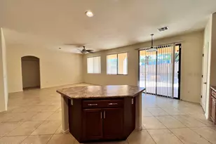 7560 E Truces Pl, Tucson, AZ 85715 - Photo 8