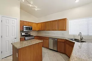 8047 N Arcata Dr, Tucson, AZ 85743 - Photo 12