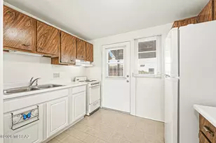 329 S Paseo Tierra, Green Valley, AZ 85614 - Photo 8