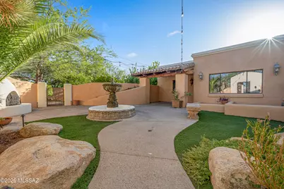 2759 N Desert Avenue, Tucson, AZ 85712 - Photo 2