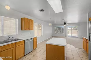 7984 S Wild Primrose Ave, Tucson, AZ 85747 - Photo 18