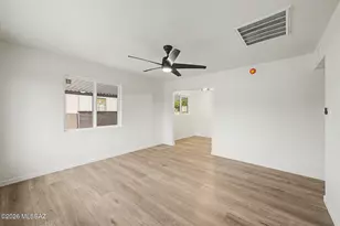 4608 E Timrod St, Tucson, AZ 85711 - Photo 10