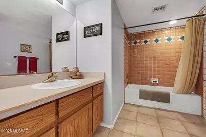 11055 E Blue Grama Drive, Tucson, AZ 85748 - Photo 18