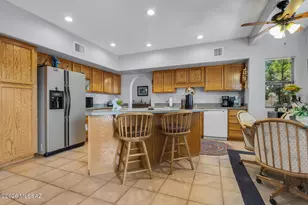 11055 E Blue Grama Dr, Tucson, AZ 85748 - Photo 14