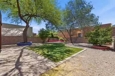 3121 N Placita Agua Caliente, Tucson, AZ 85712 - Photo 8
