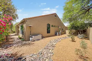 5866 N Golden Eagle Dr, Tucson, AZ 85750 - Photo 40