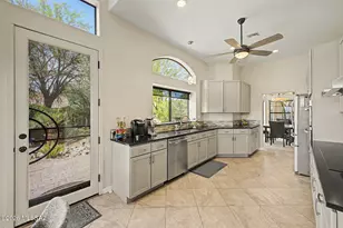 5866 N Golden Eagle Dr, Tucson, AZ 85750 - Photo 14