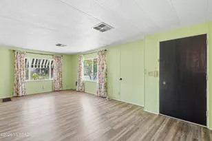 134 W Aliso Dr, Green Valley, AZ 85614 - Photo 4