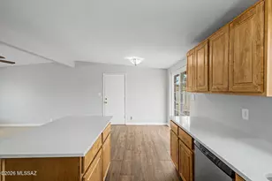 6676 E Calle Dened, Tucson, AZ 85710 - Photo 12