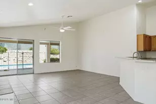 10227 E Watson Dr, Tucson, AZ 85730 - Photo 12