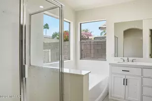 10227 E Watson Dr, Tucson, AZ 85730 - Photo 32