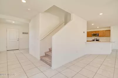 8811 E Stone Meadow Circle, Tucson, AZ 85730 - Photo 8