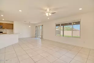8811 E Stone Meadow Cir, Tucson, AZ 85730 - Photo 10