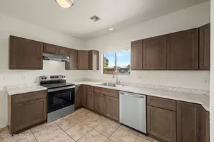3370 E Monte Vista Dr, Tucson, AZ 85716 - Photo 12