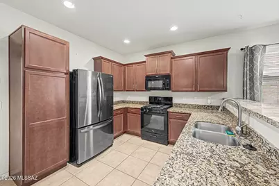 11377 W Folsom Point Drive, Marana, AZ 85658 - Photo 8