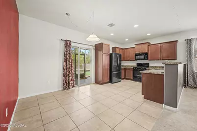 11377 W Folsom Point Drive, Marana, AZ 85658 - Photo 6