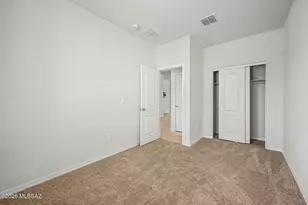 11377 W Folsom Point Dr, Marana, AZ 85658 - Photo 18