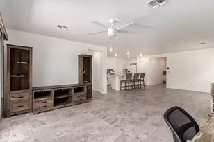8569 W Amazilia Pl, Tucson, AZ 85757 - Photo 6